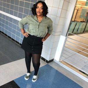 Meet your Posher, Tenia